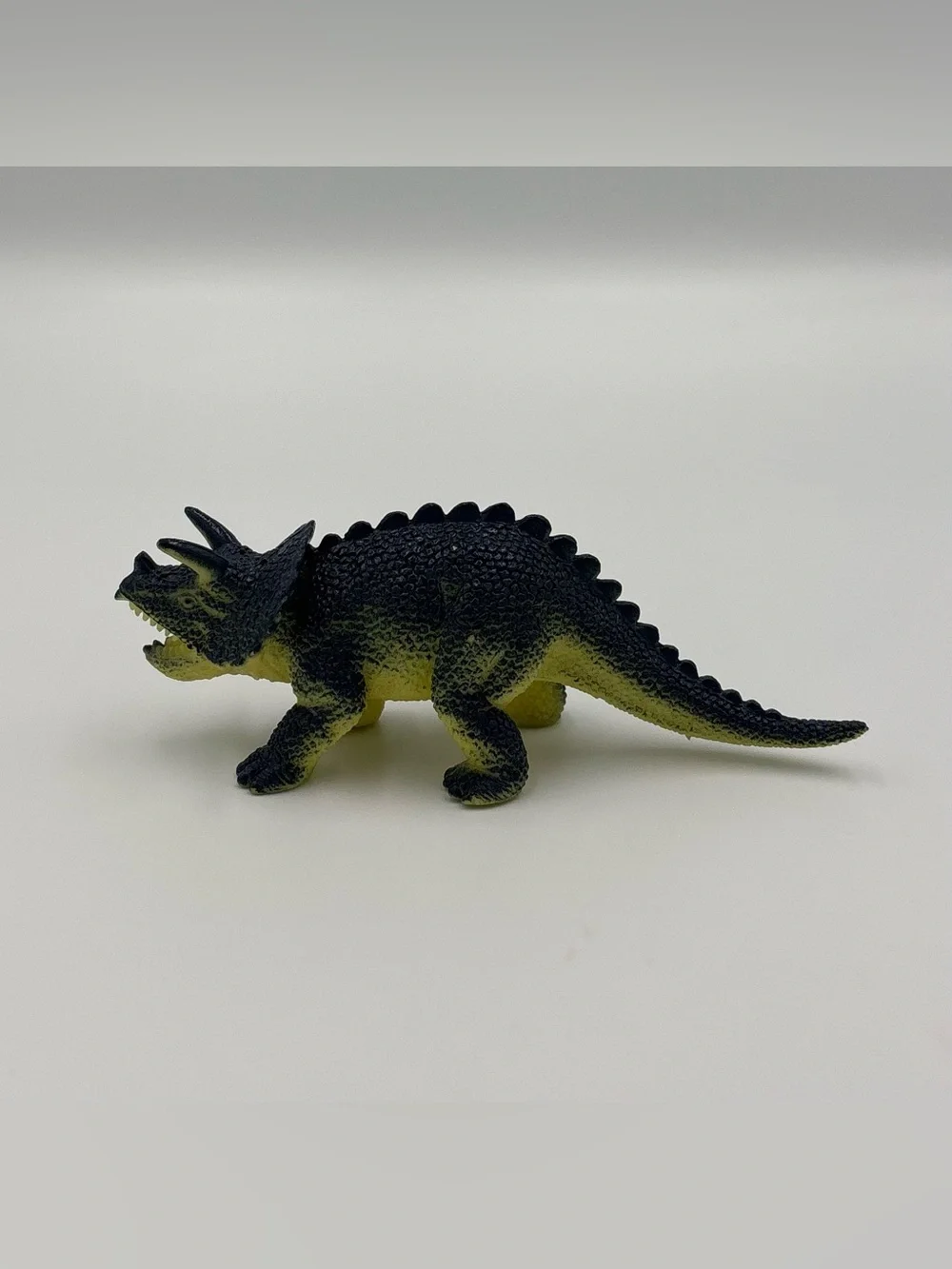 RARE Vintage Retro Dinosaur Figure Toy Lot- Diplodocus + Triceratops